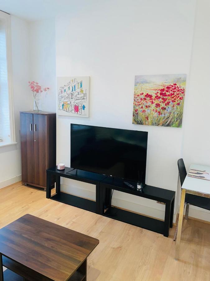 Amazing 2 Bedroom Apartment London Exterior photo